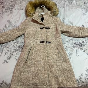 Ivanka trump coat size 4 . This jacket was worn few times. In great condition
